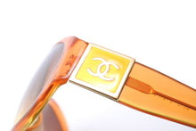 画像をギャラリービューアに読み込む, CHANEL シャネル ヴィンテージクラシック サングラス 5070 アクセサリー グラデーション オレンジ ゴールド金具 美品 中古 66931