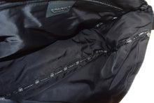 Load image into Gallery viewer, 極美品 CHANEL シャネル ヴィンテージ スポーツライン ショルダーバッグ 10番台 ラメ ジャガード グレー ブラック 中古 66934