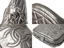 Load image into Gallery viewer, CHANEL シャネル デカココマーク マトラッセ メタリックチェーン ショルダーバッグ 27番台 カーフスキン シルバー 美品 中古 66943