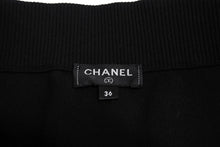 画像をギャラリービューアに読み込む, CHANEL シャネル ココマーク スカート P58952K07737 イタリア製 コットン ポリエステル ブラック 36 美品 中古 67003