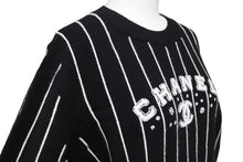 画像をギャラリービューアに読み込む, 極美品 CHANEL シャネル セーター P74734K10713 サイズ38 カシミヤ ストライプ ココマーク ボタン 刺繍 ブラック 中古 67004
