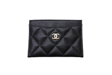 画像をギャラリービューアに読み込む, 新品未使用 CHANEL シャネル カードケース ココマーク キャビアスキン シリアルランダム ブラック ゴールド金具 中古 67035