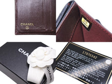 画像をギャラリービューアに読み込む, CHANEL シャネル 二つ折り財布 ココマーク キャビアスキン 17番台 ブラック ゴールド金具 ウォレット 小物 美品 中古 67036