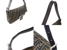 Load image into Gallery viewer, FENDI フェンディ マンマバケット ワンショルダーバッグ 26424 ズッカ柄 コットンキャンバス レザー シルバー金具 ブラウン 美品 中古 67041