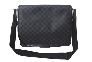 新品同様 LOUIS VUITTON ルイヴィトン ダニエルGM ショルダーバック N58033 ダミエグラフィット シルバー金具 ブラック 中古 4c067113