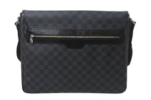 Load image into Gallery viewer, 新品同様 LOUIS VUITTON ルイヴィトン ダニエルGM ショルダーバック N58033 ダミエグラフィット シルバー金具 ブラック 中古 4c067113