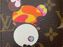画像をギャラリービューアに読み込む, 新品同様 LOUIS VUITTON ルイヴィトン 村上隆 コラボ 二つ折り財布 M61666 ポルトフォイユマルコ モノグラムパンダ 中古 67117