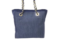 Load image into Gallery viewer, 極美品 CHANEL シャネル ドーヴィル チェーン トートバッグ 17番台 ネイビー デニム ココマーク ロゴ ゴールド金具 中古 67146