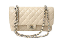 Load image into Gallery viewer, 極美品 CHANEL シャネル マトラッセ ダブルフラップ ショルダーバッグ 13番台 キャビアスキン ベージュ シルバー金具 中古 67149