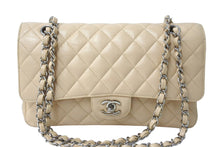 Load image into Gallery viewer, 極美品 CHANEL シャネル マトラッセ ダブルフラップ ショルダーバッグ 13番台 キャビアスキン ベージュ シルバー金具 中古 67149
