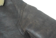 画像をギャラリービューアに読み込む, Ami Paris アミ パリス クロップドムートンジャケット B-3 ターキー製 羊革 ブラウン シルバー金具 美品 中古 67244