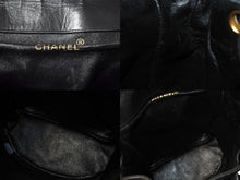 画像をギャラリービューアに読み込む, CHANEL シャネル リュック ココマーク マトラッセ ダブルフラップ 3番台 1995年 ラムスキン ブラック ゴールド金具 美品 中古 67275