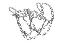 Load image into Gallery viewer, 極美品 CHANEL シャネル ロゴ チェーン ブローチ 06P シルバー メタル ジュエリー アクセサリー 小物 シルバー金具 中古 67294