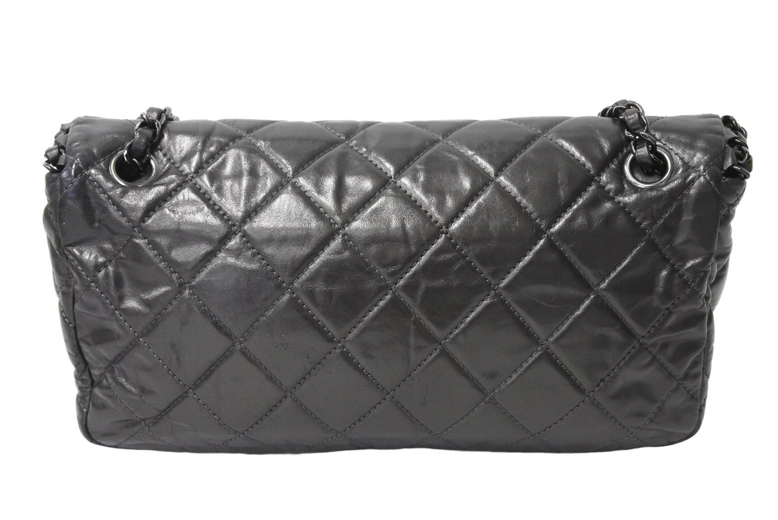 CHANEL シャネル マトラッセ チェーンアラウンド ショルダーバッグ 16番台 カーフスキン グレー ブラック金具 美品 中古 67301 –  Casanova Vintage