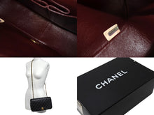 画像をギャラリービューアに読み込む, 極美品 CHANEL シャネル マトラッセ フルフラップ ショルダーバッグ ココマーク 1番台 ラムスキン ブラック ゴールド金具 中古 67302