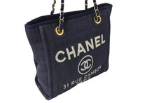 画像をギャラリービューアに読み込む, CHANEL シャネル ドーヴィルPM スモール トートバッグ A66939 チェーンショルダー 17番台 デニム ゴールド金具 ネイビー 美品 中古 67355