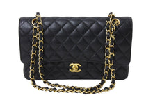 画像をギャラリービューアに読み込む, 極美品 CHANEL シャネル Wフラップ 25 ショルダーバッグ キャビアスキン 24番台 マトラッセ ゴールド金具 ブラック 中古 67362