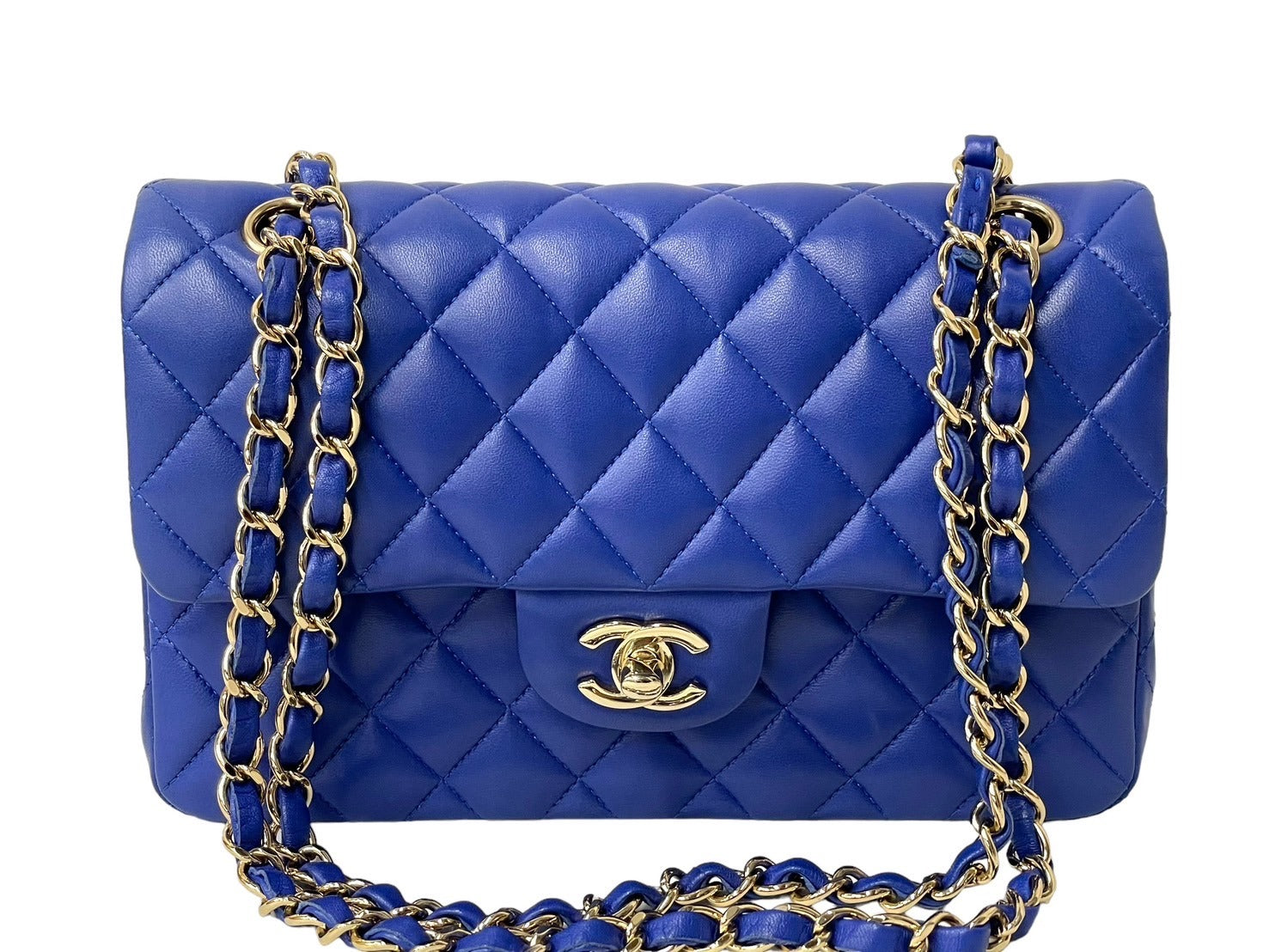 CHANEL シャネル マトラッセ 23 Wフラップ Wチェーン ショルダーバッグ 24番台 ブルー ラムスキン ココマーク ゴールド金具 美品 中古  67364 – Casanova Vintage