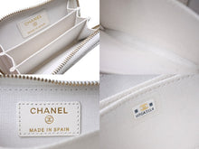 画像をギャラリービューアに読み込む, CHANEL シャネル ジップコインケース 小銭入れ AP0216 キャビアスキン ゴールド金具 ホワイト 美品 中古 67383