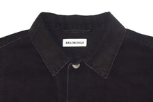 画像をギャラリービューアに読み込む, BALENCIAGA バレンシアガ デニムジャケット ロゴ ラインストーン 571449 TEW05 イタリア製 コットン ブラック サイズ34 美品 中古 67393