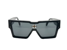 Load image into Gallery viewer, LOUIS VUITTON ルイヴィトン サングラス サイクロン Z1578E モノグラムフラワー アセテート スワロフスキー ブラック 美品 中古 67420