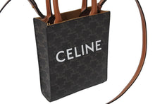 Load image into Gallery viewer, 極美品 CELINE セリーヌ ショルダーバッグ ミニ バーティカル トリオンフ キャンバス ブラウン 194372BZK.04LU 中古 67537