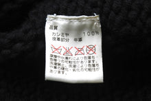 Load image into Gallery viewer, CHROME HEARTS クロムハーツ ビーニー ニットキャップ フレアボタン フレアパッチ カシミヤ ブラック 美品 中古 67602
