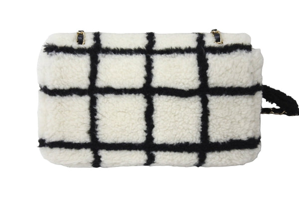 極美品 CHANEL シャネル チェーンショルダーバッグ ムートン AS2754 2021AW ボーダー ホワイト ブラック ゴールド金具 中古 67633