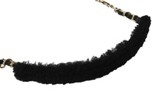 Load image into Gallery viewer, 極美品 CHANEL シャネル チェーンショルダーバッグ ムートン AS2754 2021AW ボーダー ホワイト ブラック ゴールド金具 中古 67633