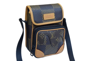 極美品 LOUIS VUITTON ルイヴィトン アマゾン メッセンジャー ショルダーバッグ N40357 ダミエ エベヌ モノグラム NIGO 中古 4c067652