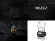 Load image into Gallery viewer, CHANEL シャネル チェーンショルダーバッグ ワンショルダー レザー フランス製 シルバー金具 ブラック 良品 中古 4c067671