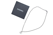 Load image into Gallery viewer, 極美品 CHANEL シャネル ネックレス A28942Y02003 ココマーク シルバー メタル ラインストーン 10V刻印 重量5.6g 全長42.5cm 中古 67718