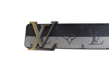 Load image into Gallery viewer, LouisVuitton ルイヴィトン サンチュールLV イニシャル モノグラム エクリプス MP034 ブラック グレー サイズ100 美品 中古 4c067795