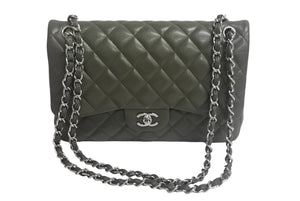 極美品 CHANEL シャネル マトラッセ30 チェーンショルダーバッグ 14番台 キャビアスキン Wフラップ カーキ シルバー金具 中古 4c067867