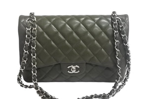 極美品 CHANEL シャネル マトラッセ30 チェーンショルダーバッグ 14番台 キャビアスキン Wフラップ カーキ シルバー金具 中古 4c067867