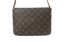 Load image into Gallery viewer, LOUIS VUITTON ルイヴィトン モノグラム ミュゼットタンゴ ショルダーバッグ M51388 ロゴ 斜め掛け 鞄 ゴールド金具 中古 4c068181