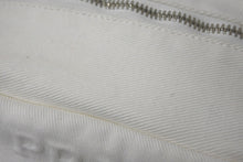 画像をギャラリービューアに読み込む, PRADA プラダ ポーチ ミニハンドバッグ トライアングルロゴ イタリア製 キャンバス ホワイト シルバー金具 美品 中古 4c068318