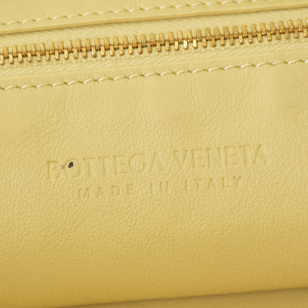 極美品 BOTTEGA VENETA ボッテガヴェネタ ホーボー ショルダーバッグ Jumbo Jodie ジャンボ ジョディ イントレチャート ナパ バッグ ブラウン イエロー 中古 4a006852