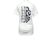 Load image into Gallery viewer, 極美品 CHROME HEARTS クロムハーツ 半袖 Tシャツ ダガー&amp;ロゴ バックプリント クルーネック XS ホワイト 2212-304-0779 中古 4c068557