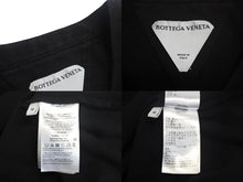 Load image into Gallery viewer, Bottega Veneta ボッテガヴェネタ 半袖Tシャツ 702402 VKLZ0 イタリア製 コットン ブラック シルバー金具 サイズM 美品 中古 4c068569