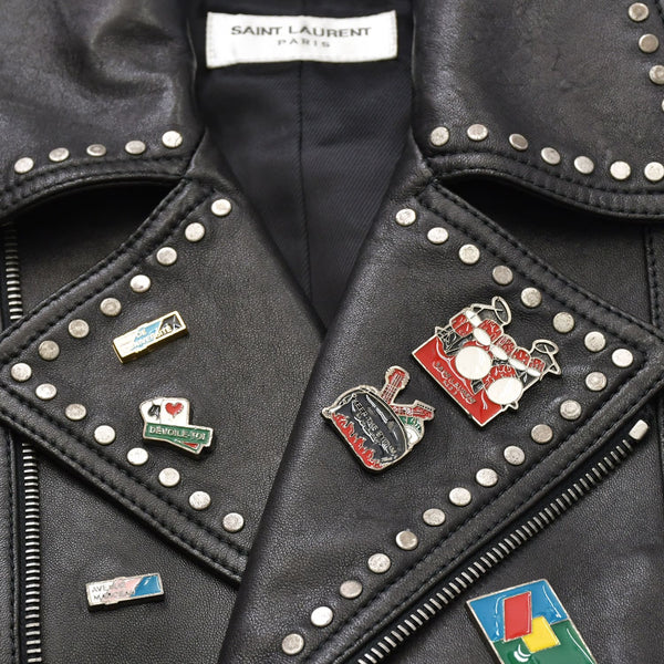 極美品 SAINT LAURENT PARIS サンローランパリ 18AW 530735 マルチピンバッジアンドスタッズ モーターサイクルレザージャケット サイズ34 中古 4a006861