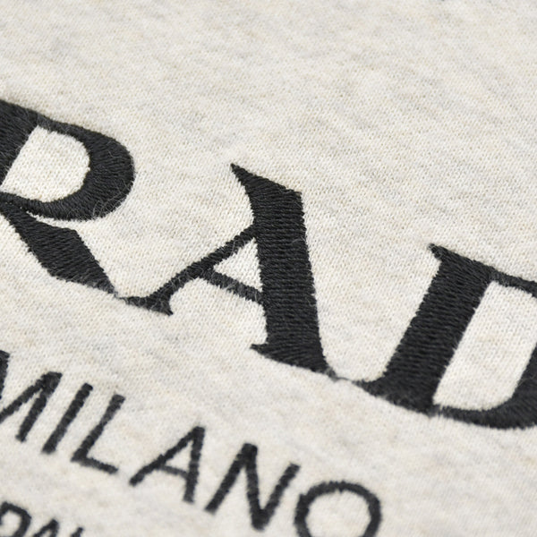 PRADA プラダ 23AW パーカー フーディー フロントロゴプリント ライトグレー ブラック サイズL UJL24B 美品 中古 4a006868