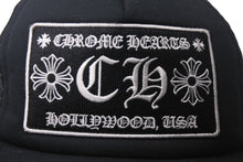 Load image into Gallery viewer, 極美品 CHROME HEARTS クロムハーツ 新型 クロスボール メッシュ トラッカーキャップ 帽子 ブラック 2238-304-3327 中古 4c068719