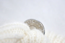 画像をギャラリービューアに読み込む, 新品未使用 CHROME HEARTS クロムハーツ カシミア ビーニー ニットキャップ BIG DADDY ビッグ ダディ ホワイト 中古 4c068771