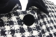画像をギャラリービューアに読み込む, MOSCHINO モスキーノ ツイードジャケット イタリア製 ウール モヘア ファイバー ホワイト ブラック サイズL 美品 中古 4c068885