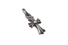 画像をギャラリービューアに読み込む, CHROME HEARTS クロムハーツ CHクロス ベビーファット チャーム ペンダントトップ 重量2.3g シルバー 2004/.925刻印 美品 中古 4c068900