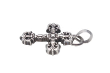 Load image into Gallery viewer, CHROME HEARTS クロムハーツ フィリグリークロス XS ペンダントトップ 重量25.2g アクセサリー シルバー 925刻印 美品 中古 4c068905