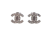 画像をギャラリービューアに読み込む, CHANEL シャネル ココマーク ピアス アクセサリー 両耳 00T刻印 1.0g メタル シルバー シルバー 美品 中古 4c068920