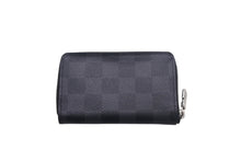 Load image into Gallery viewer, LouisVuitton ルイヴィトン ジッピーコインパース ダミエグラフィット N63076 フランス製 PVC ブラック シルバー 美品 中古 4c069003