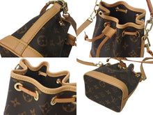 Load image into Gallery viewer, 極美品 LOUIS VUITTON ルイヴィトン ナノ ノエ ハンドバッグ ショルダーバッグ M81266 2WAY ブラウン PVC レザー ゴールド金具 中古 4c069108